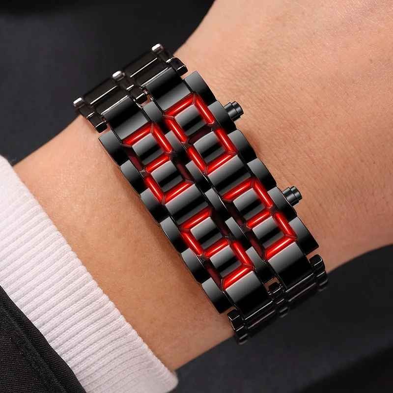 Montre LED Futuriste en Acier Inoxydable