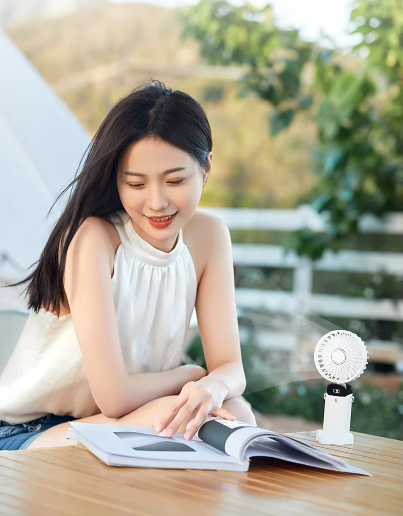Ventilateur Portable Pliable avec Écran LED